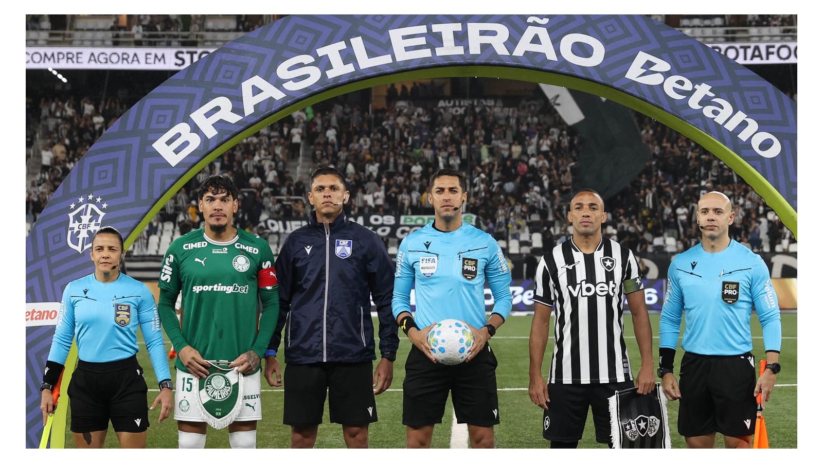 Abel Ferreira iguala Felipão em jogos pelo Palmeiras no Brasileirão