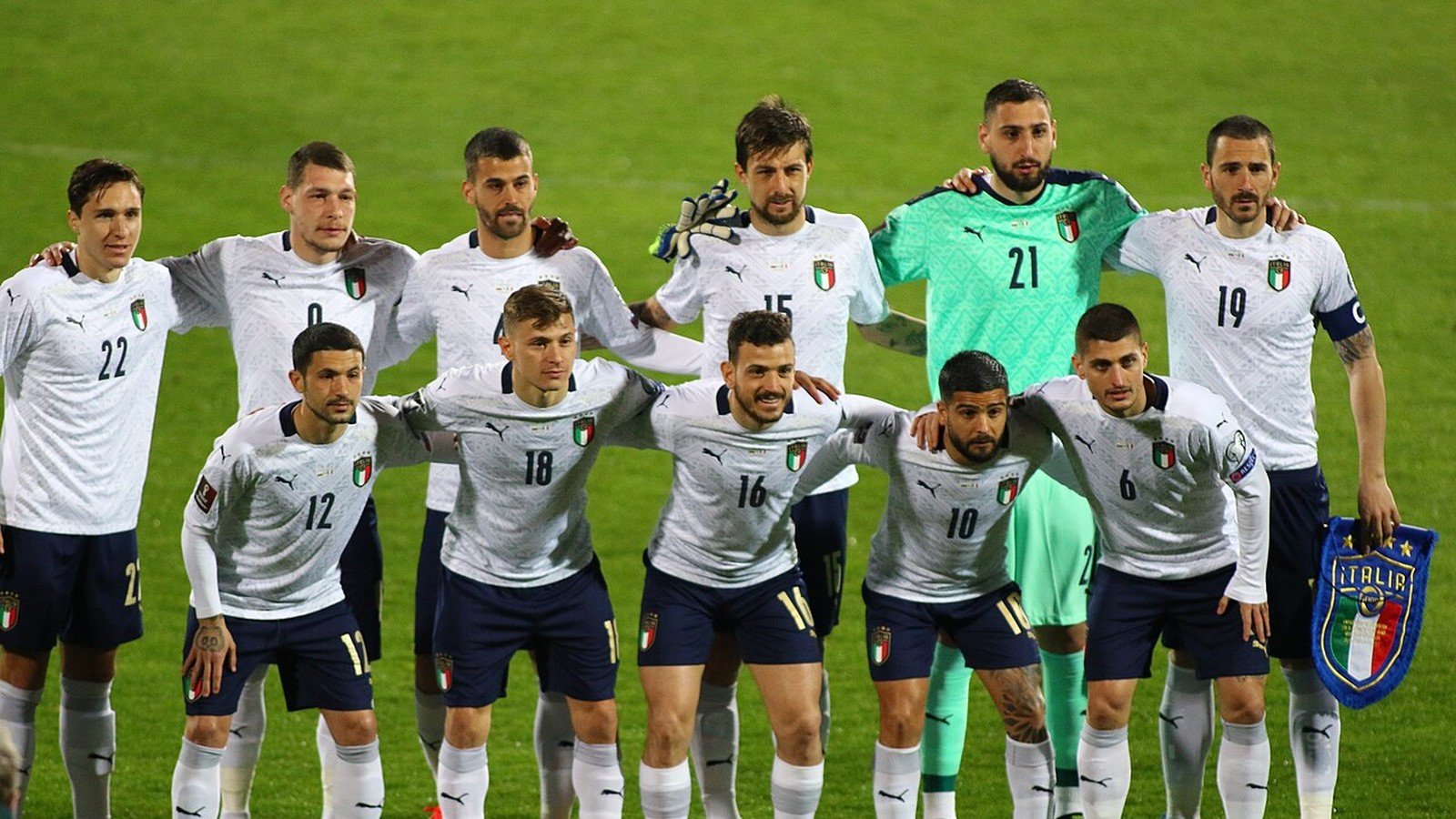 Itália reage com goleada sobre a Turquia e jovem marca na estreia
