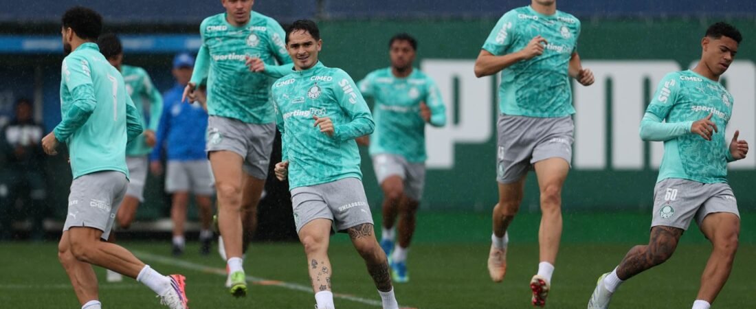 Palmeiras vence o São Paulo por 2 a 0 e retoma a liderança do Brasileirão