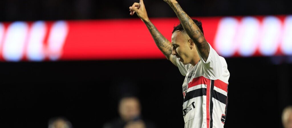 Iago marca primeiro gol pelo São Paulo e fecha vitória no MorumBIS