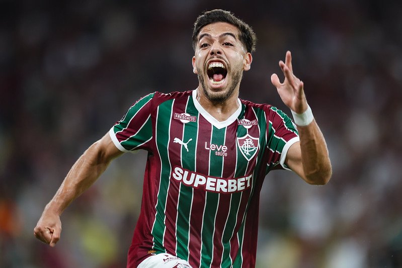 Fluminense foi cirúrgico: dois chutes certos, dois gols contra o Platense